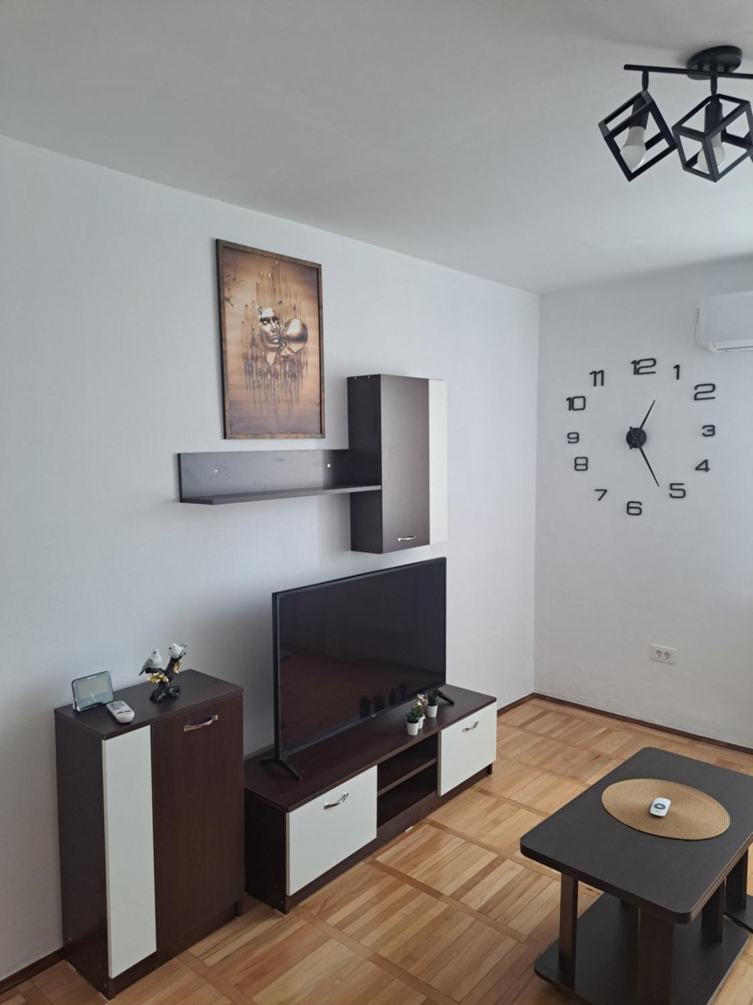 Apartament Confort Hd Хунедоара Экстерьер фото