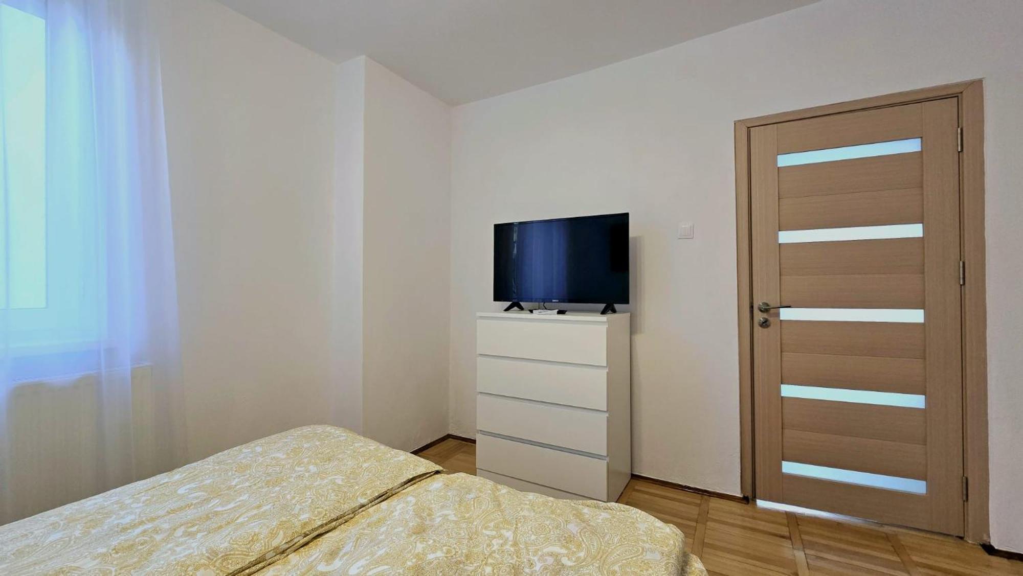 Apartament Confort Hd Хунедоара Экстерьер фото